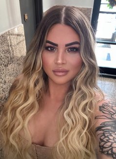 MISS J - Transsexual escort in Dubai Photo 14 of 14