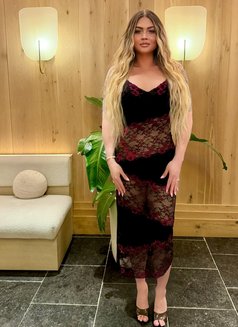 MISS J - Acompañantes transexual in Dubai Photo 18 of 21