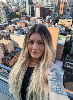 MISS J - Acompañantes transexual in Dubai Photo 21 of 21