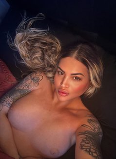 MISS J - Transsexual escort in Dubai Photo 24 of 26