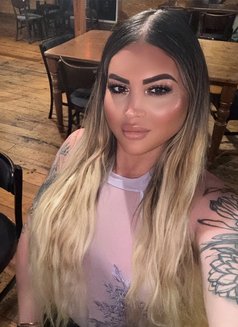 MISS J - Acompañantes transexual in Dubai Photo 18 of 19