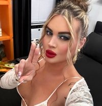 MISS J - Transsexual escort in Dubai