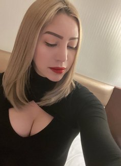 Miss Kara - puta in Macao Photo 18 of 18