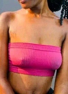 Lissy - Transsexual escort in Nairobi Photo 1 of 6