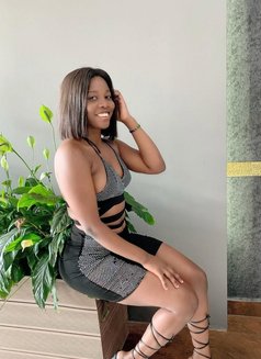 Miss Lady - dominatrix in Hong Kong Photo 2 of 2