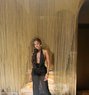 Sexy & Classy Miss RaRa - Masajista in Bangkok Photo 1 of 2