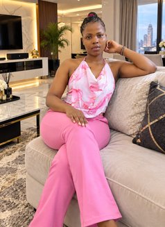 Miss Lavy - puta in Riyadh Photo 1 of 10