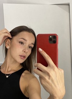 Miss Leen - escort in Lisbon Photo 6 of 8