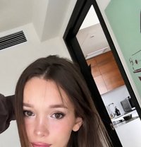 Miss Leen - escort in Prague (Praha)