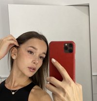 Miss Leen - escort in Prague (Praha)