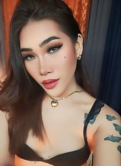 Miss Letisha - Transsexual companion in Davao Photo 2 of 4