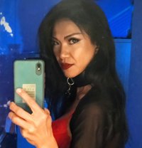 Miss Lilith - Dominadora in Phuket