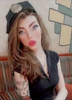 MISS MAGI - Acompañantes transexual in Beirut Photo 12 of 13