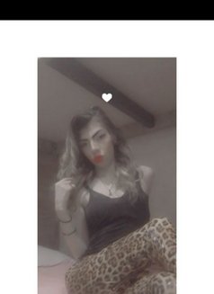 MISS MAGI - Transsexual escort in Beirut Photo 12 of 14