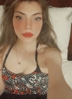 MISS MAGI - Transsexual escort in Beirut Photo 14 of 14