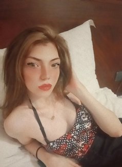 MISS MAGI - Acompañantes transexual in Beirut Photo 9 of 11