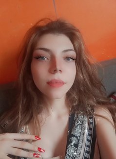 MISS MAGI - Transsexual escort in Beirut Photo 9 of 12