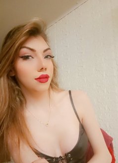 MISS MAGI - Transsexual escort in Beirut Photo 28 of 30