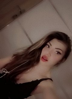 MISS MAGI - Transsexual escort in Beirut Photo 24 of 26