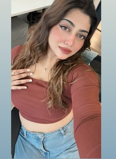 Miss Mahi - escort in Abu Dhabi Photo 2 of 4
