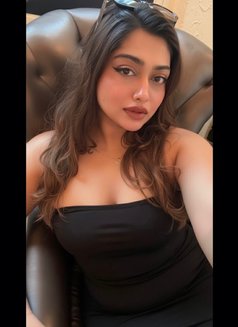 Miss Mahi - escort in Abu Dhabi Photo 4 of 4