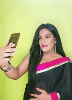 Miss Malini - Transsexual escort in Bangalore Photo 2 of 7