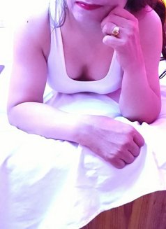 Crossy Kairi Rawat - Acompañantes transexual in New Delhi Photo 11 of 15