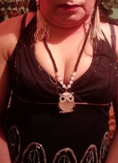 Crossy Kairi Rawat - Acompañantes transexual in New Delhi Photo 12 of 15