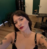 Miss May - escort in Milan