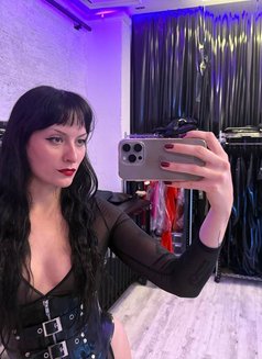 Miss Maya - escort in Barcelona Photo 4 of 8