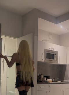 Mealania - Transsexual escort in Copenhagen Photo 5 of 9