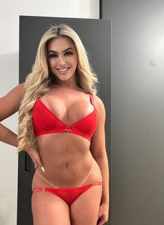 Miss Melissa Ts - Transsexual escort in Dubai Photo 18 of 18
