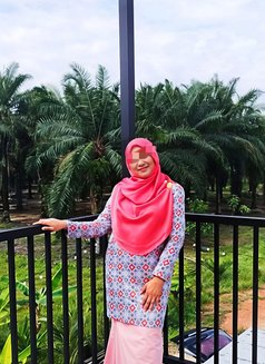 Miss Montana - escort in Johor Bahru Photo 8 of 18