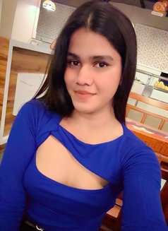 Miss Myra - Transsexual escort in New Delhi Photo 4 of 6