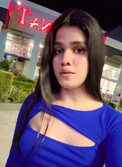 Miss Myra - Transsexual escort in New Delhi Photo 5 of 6