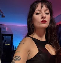 Miss Nao - escort in Luxembourg