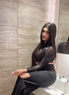 Miss Nia - Transsexual escort in Gurgaon Photo 1 of 13