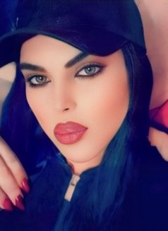 Miss Nourhan - Transsexual escort in Beirut Photo 21 of 25