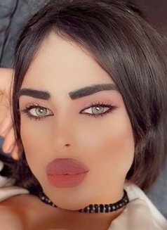 Miss Nourhan - Transsexual escort in Beirut Photo 22 of 25