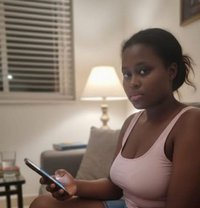 Miss Peace - puta in Şalālah Photo 1 of 2