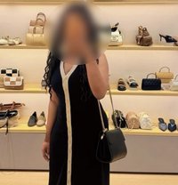 Miss Prada - escort in Colombo