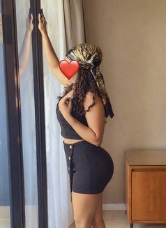 Miss Prada - escort in Colombo Photo 11 of 11