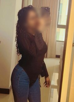 Miss Prada | True GFE | Companion : - escort in Colombo Photo 7 of 9