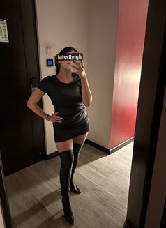 Miss Reigh Pro Domme Dominatrix - Dominadora in Manila Photo 22 of 24