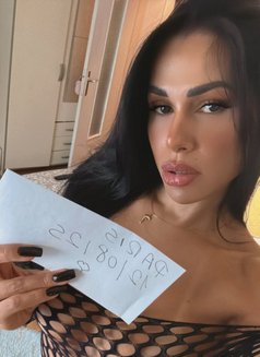 Miss renatha - Transsexual escort in Paris Photo 30 of 30