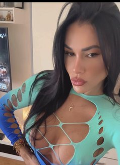 Miss renatha - Transsexual escort in Paris Photo 29 of 30