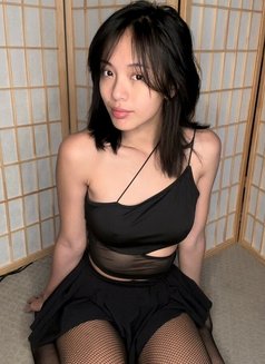 Miss Ross - puta in Paris Photo 1 of 3