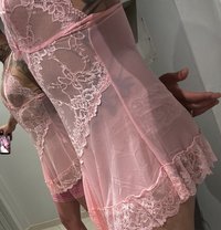 Miss Samaelle - Transsexual dominatrix in Dubai