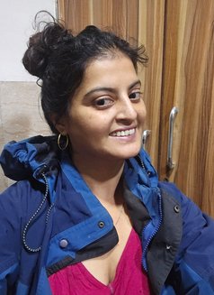 Miss Sanjana 🥰 real meet(&)cam service - escort in Mumbai Photo 1 of 4