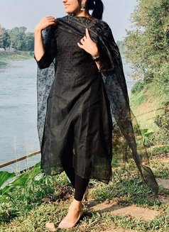 Miss Shamana Working Lady - escort in Dubai Photo 3 of 4